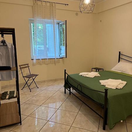 In Famiglia Apartment And Rooms For Pompei, Amalfi, Sorrento And Salerno Sant'Egidio del Monte Albino Экстерьер фото