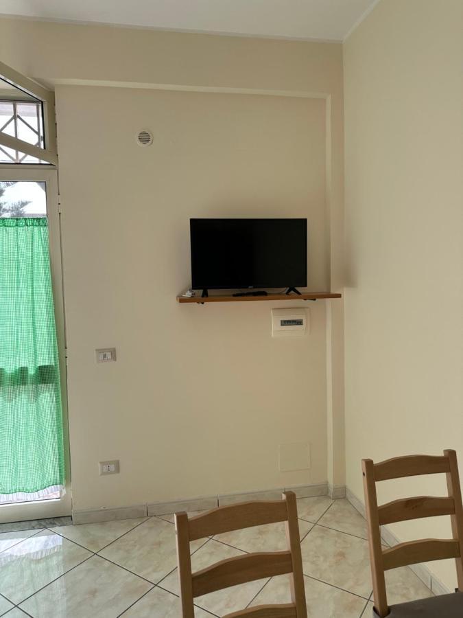 In Famiglia Apartment And Rooms For Pompei, Amalfi, Sorrento And Salerno Sant'Egidio del Monte Albino Экстерьер фото