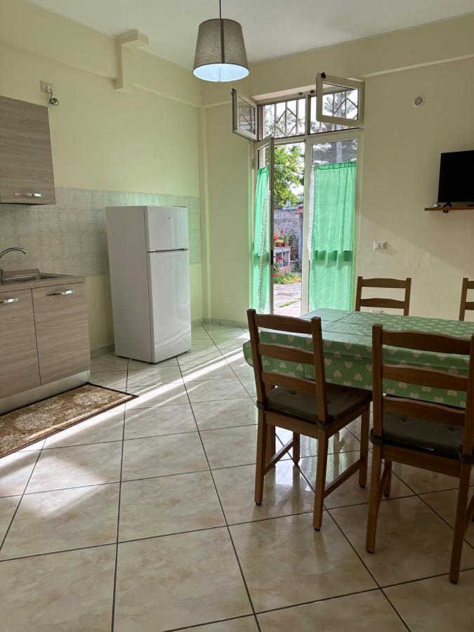 In Famiglia Apartment And Rooms For Pompei, Amalfi, Sorrento And Salerno Sant'Egidio del Monte Albino Экстерьер фото