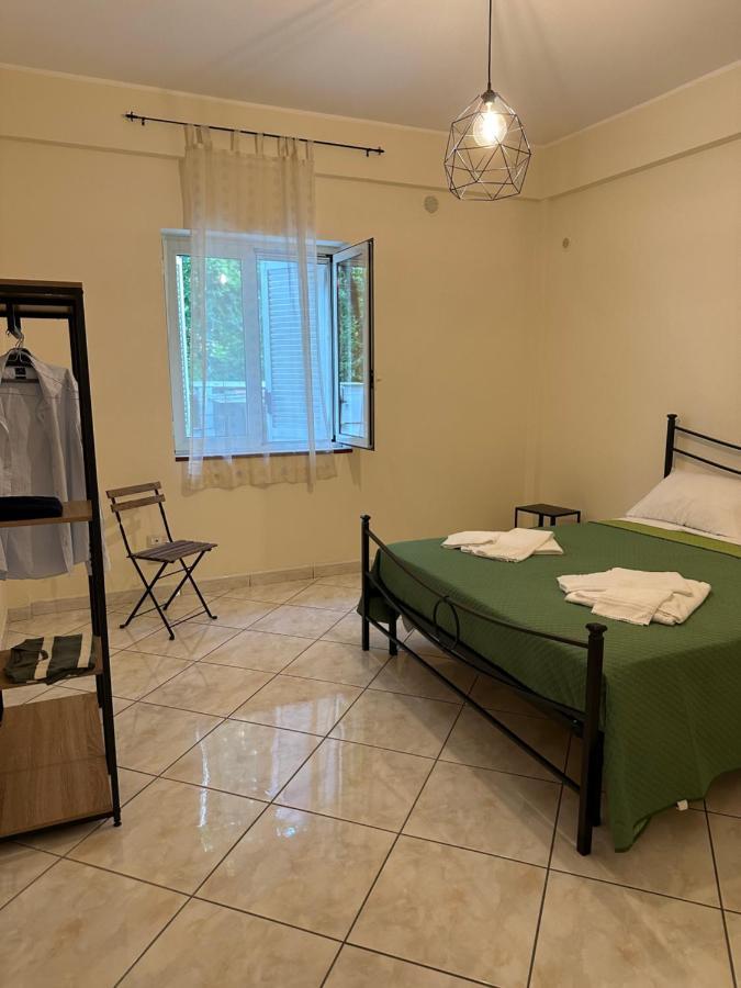 In Famiglia Apartment And Rooms For Pompei, Amalfi, Sorrento And Salerno Sant'Egidio del Monte Albino Экстерьер фото